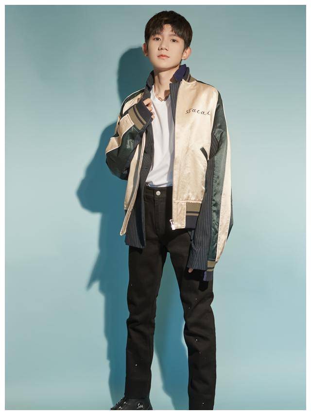 王源的潮流穿搭跟着穿准没错