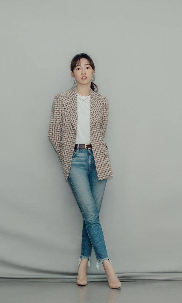 原创白百合少女感满满镂空t恤引领时尚穿搭时尚又甜美