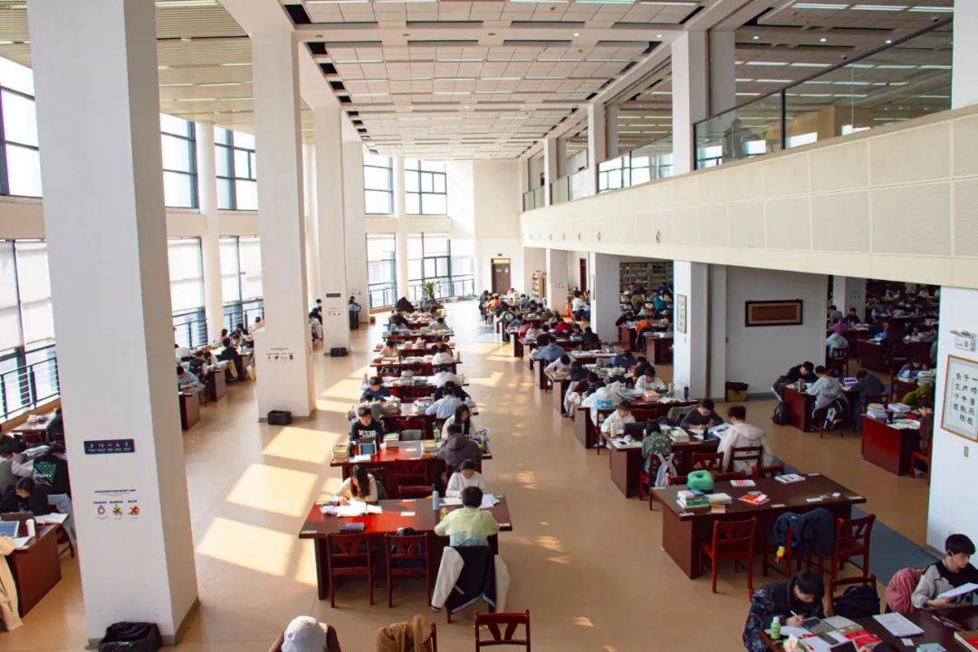 他连霸图书馆借阅榜3年后来