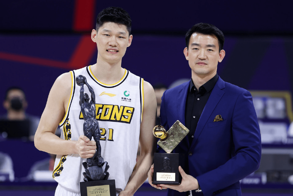 原创胡金秋出院青岛男篮开练国内2天才小将参加nba选秀