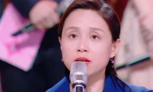 据悉肖战看不到出道后的希望想解约回去当素人设计师,龙丹妮却不允许