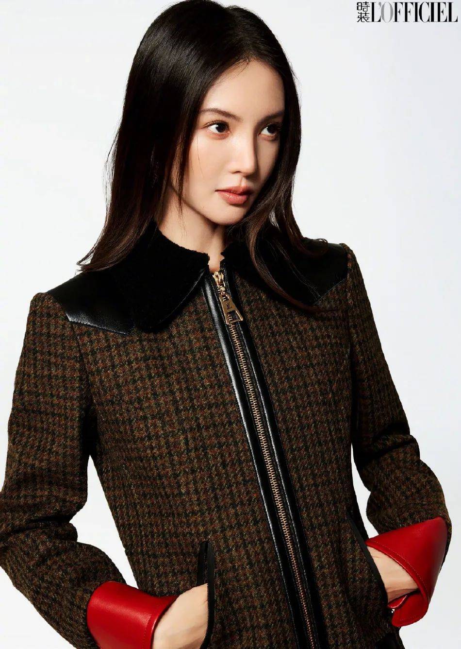 金晨摩登复古美图酷飒十足!冰肌玉骨大长腿太性感撩人_粉色_黑色_微博