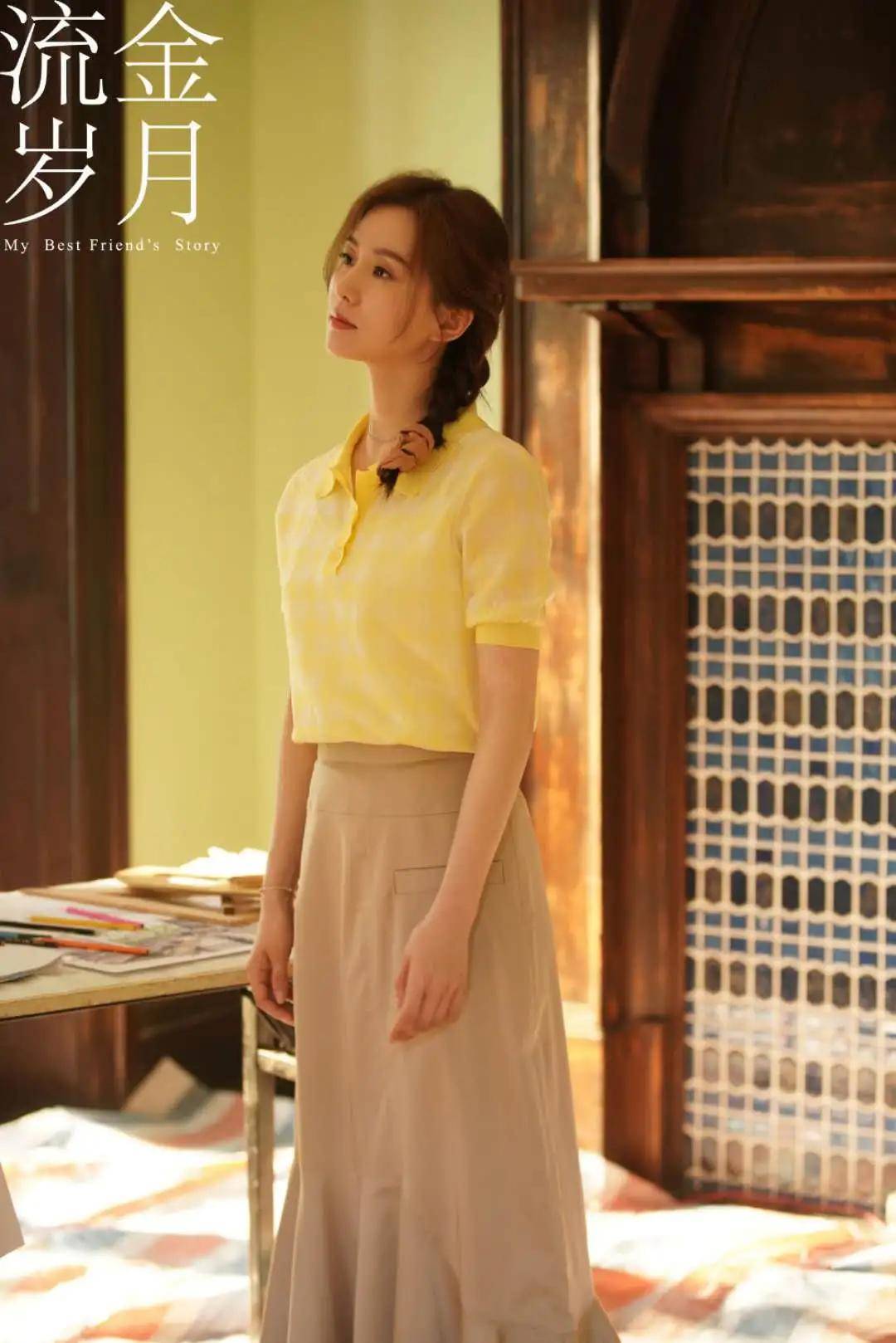 刘诗诗“富家小姐”造型美上热搜，却输给32年前张曼玉的白衬衫