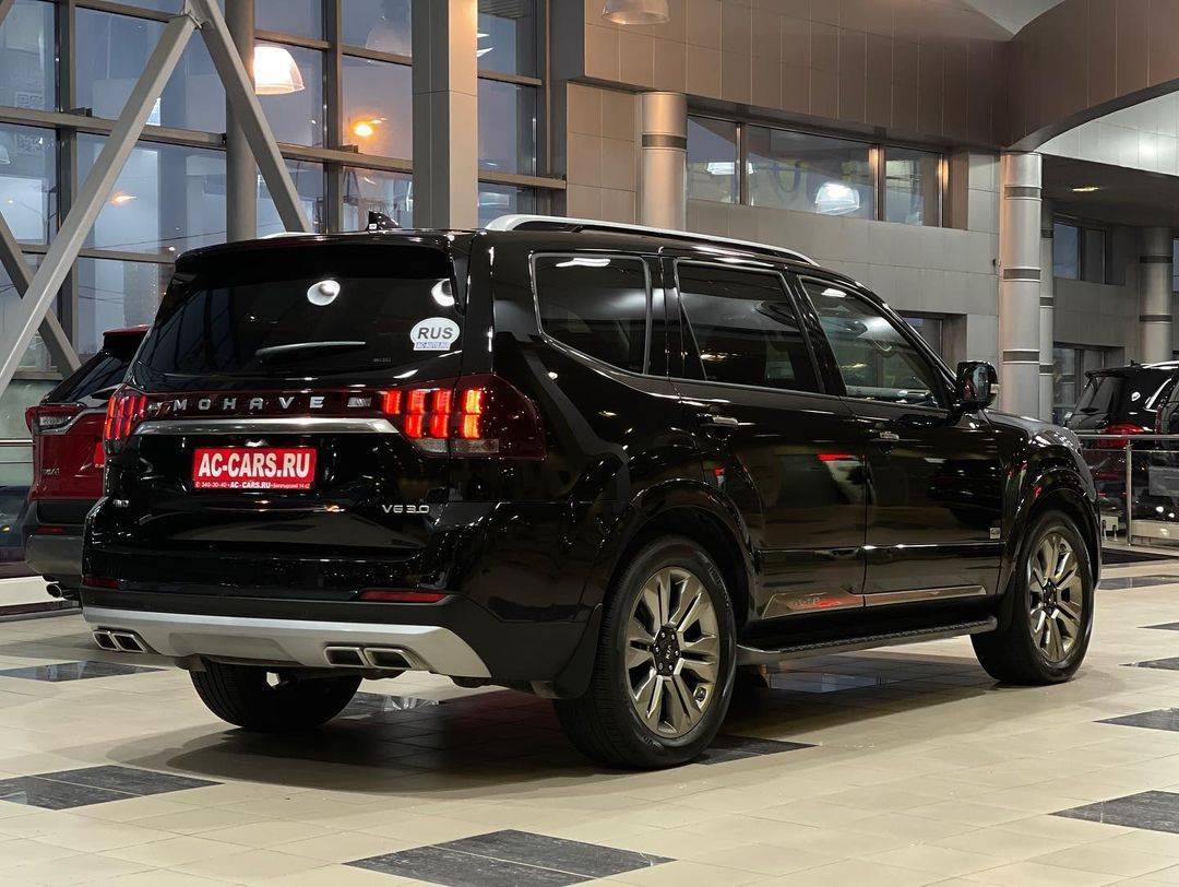 原创造型硬朗不输普拉多新款起亚霸锐进店质感十足大七座四驱