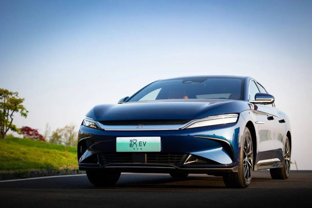 原创试驾汉ev创世版千山翠限量版39秒破百全面提升直击特斯拉model3