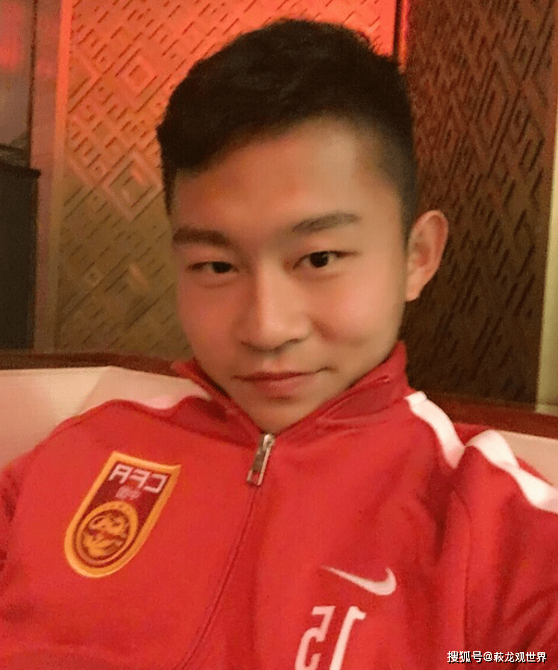 原创杨旭好好踢别回来了郭田雨训练时恨不得带3个护腿板队友真铲啊