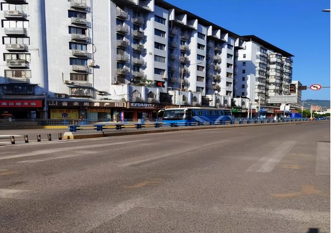 区县解读巴南界石推进人居环境综合整治打造舒适宜居美丽场镇