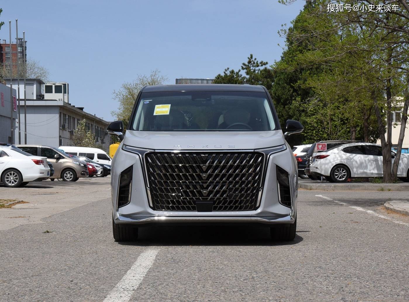 国产埃尔法要来了车长5米3或不足20w配20t轻混爱信8at