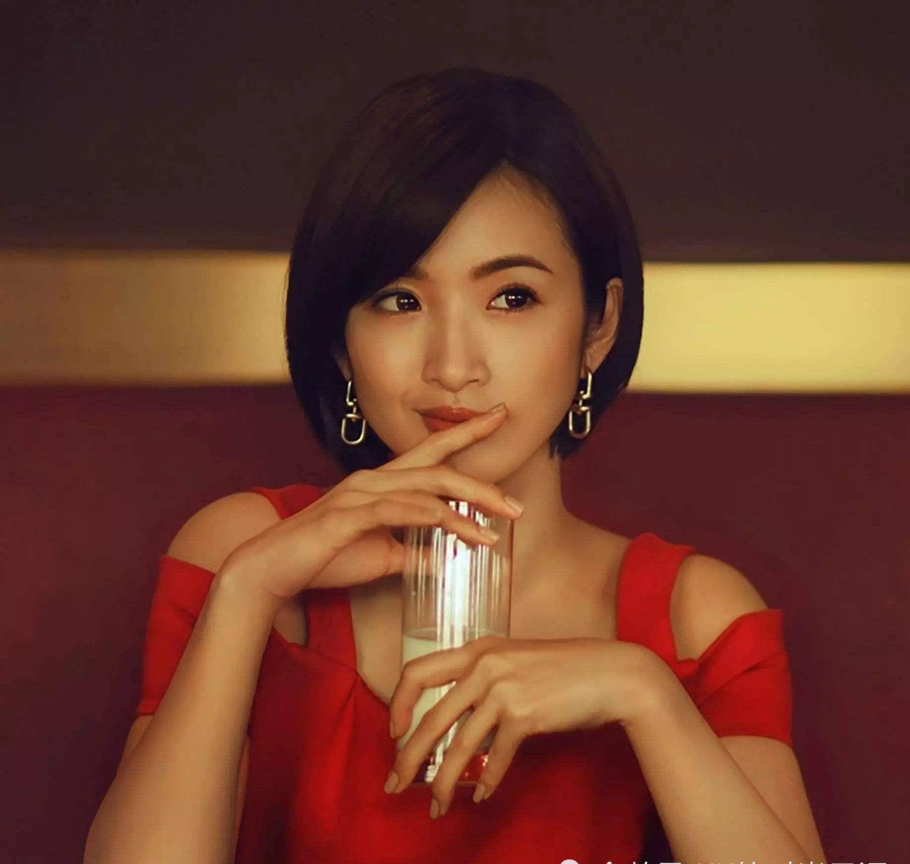 原创谁说圆脸没有优势这些30岁的圆脸女星比18岁更像18岁