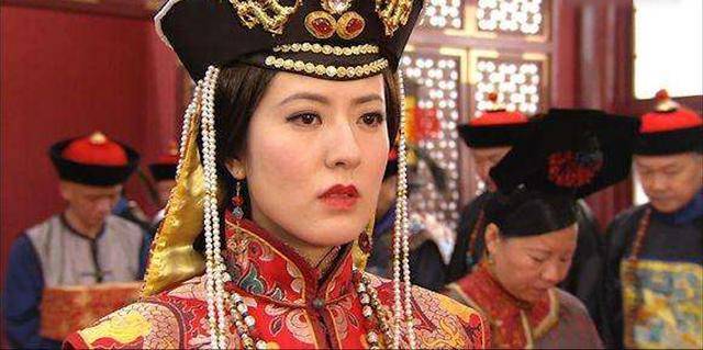 慈安太后希望立阿鲁特氏为后,而西宫慈禧太后却更偏爱于年纪较幼的