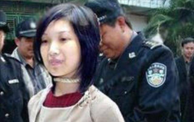 21岁美女死刑犯刘冬梅，因一只手镯露馅，枪决前反复念叨一句佛语 潘某 犯人 时候