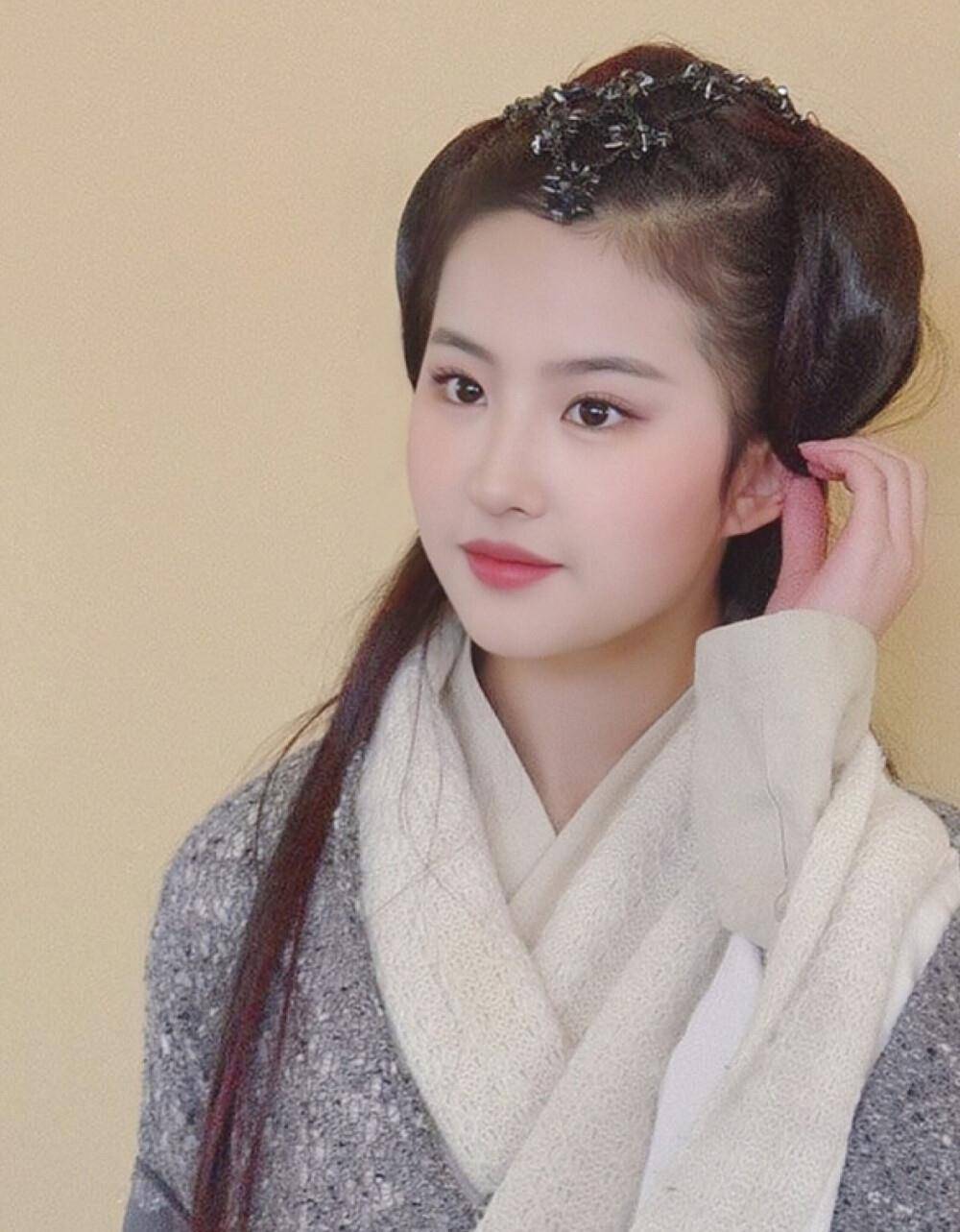原创34刘亦菲为何很少出演清宫剧当她穿上甄嬛装后终于懂了