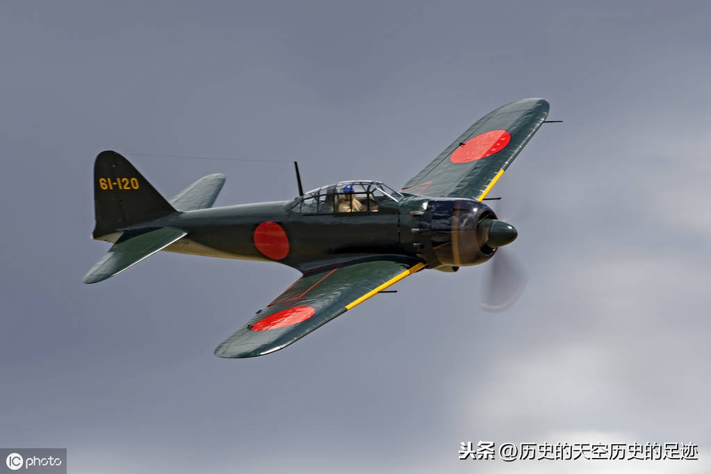 画一个日本零式战机图片