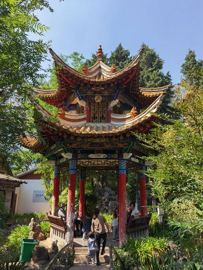 昆明昙华寺优昙献瑞名花增辉瑞应塔屹