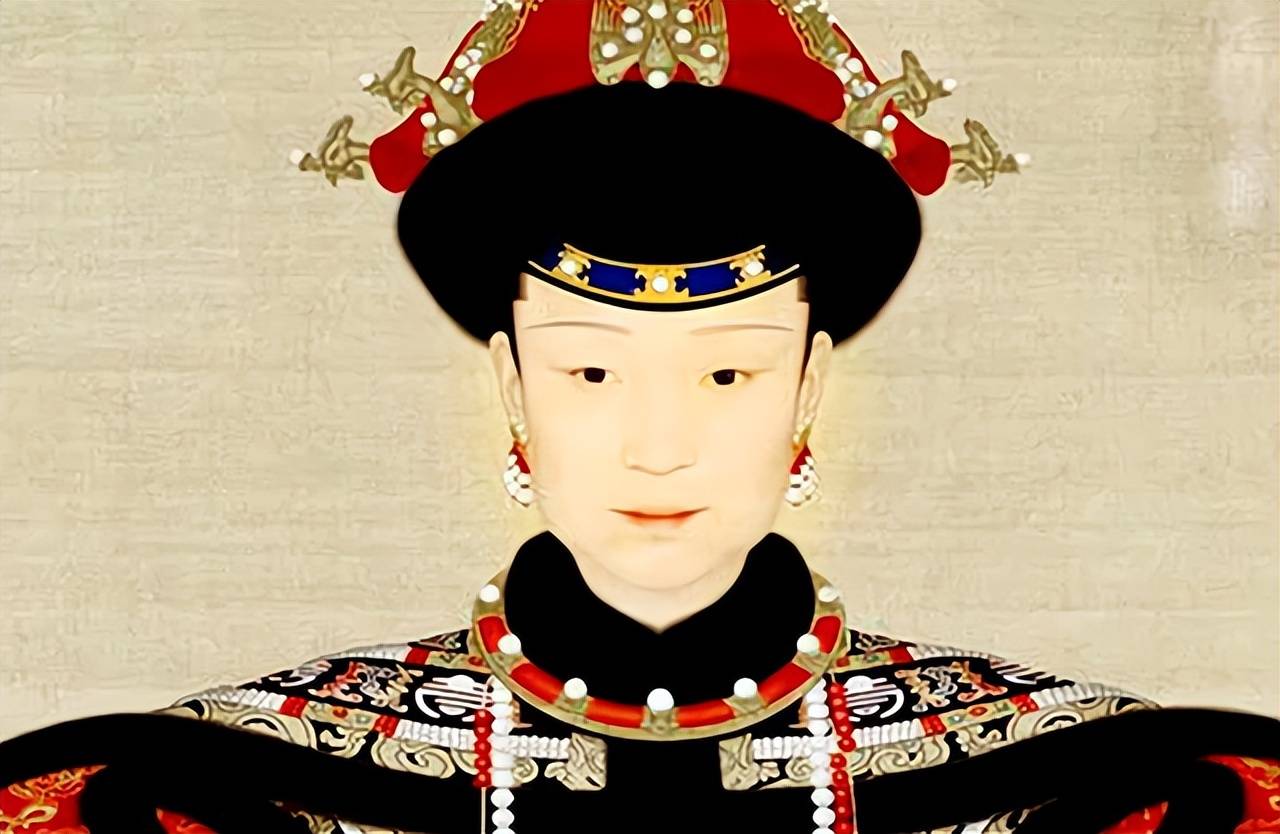 到了雍正13年的时候,雍正驾崩,乾隆皇帝上位,富察氏正式被册封为皇后