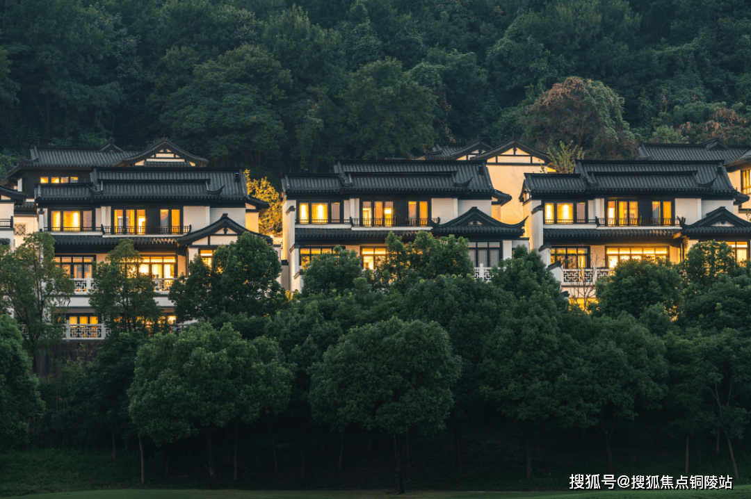 莫干山观云小镇售楼处电话丨德清观云小镇售楼处地址【售楼中心】24小