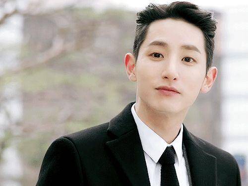 原创184cm国外江南太子李洙赫一副禁欲脸神仙颜值惹人爱