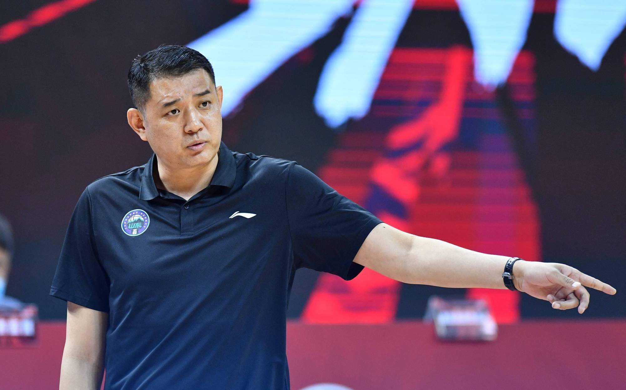 原创巩晓彬开口谈儿子赴美留学预计身高能超2米成就会在自己之上