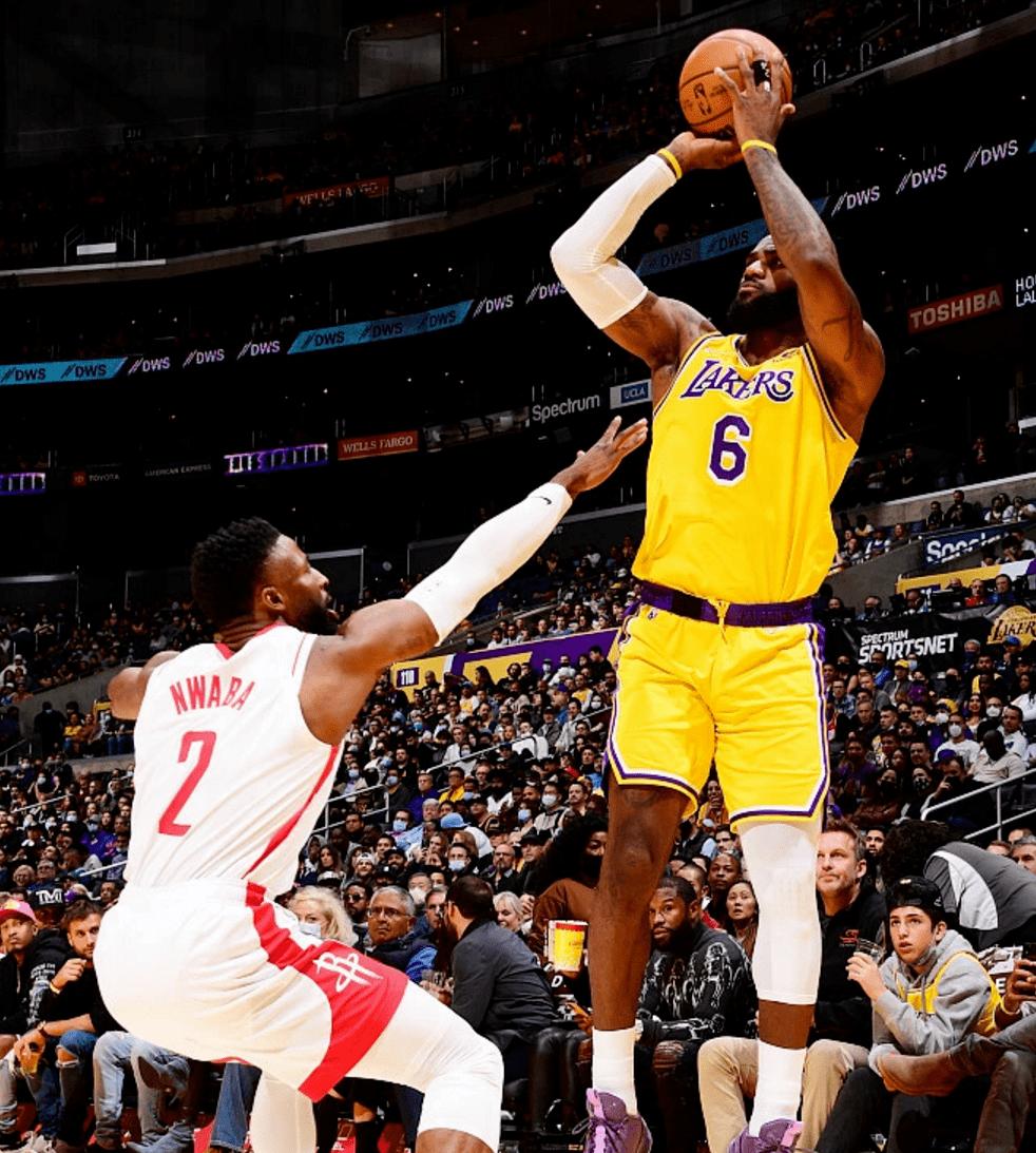 泰特成为球队先发 努瓦巴为何跌出轮转_火箭_防守_能力