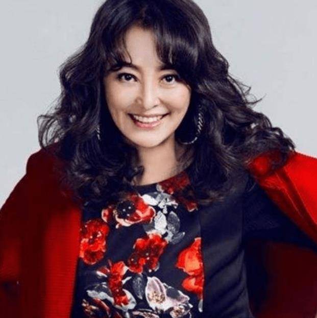 原创嫁日本人嫁美国人嫁法国人老戏骨李勤勤为何依然执着嫁老外