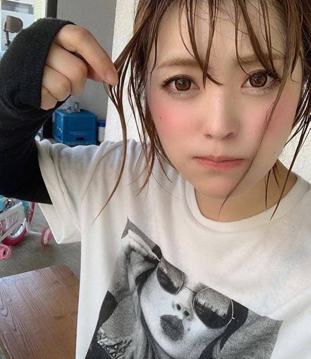 原创清纯女星19岁下海遭遇姐姐嫌弃恶心弟弟因她在学校被同学排挤霸凌