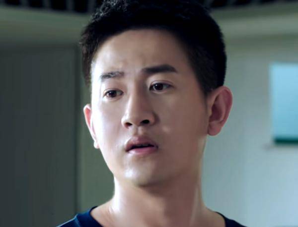 原创戏里被吐槽扑克脸韩宇辰也是一位硬汉男神而且演技不输任嘉伦
