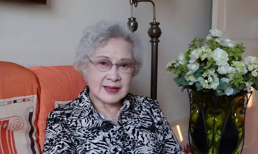 人民艺术家秦怡,持续工作,长命百岁_人民艺术家秦怡在沪去世 享年百岁