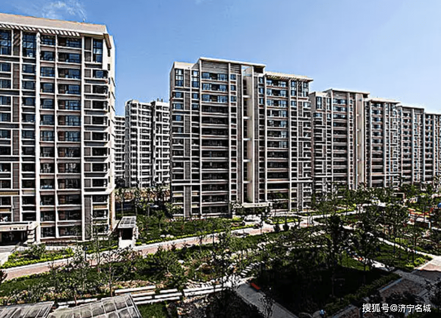 兖州一楼体存在安全隐患,投诉无门,最新回应_外墙_瓷砖_现象