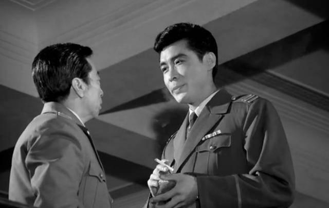 原创保密局的枪声幕后故事及精彩后续德艺双馨的上校副官刘啸尘