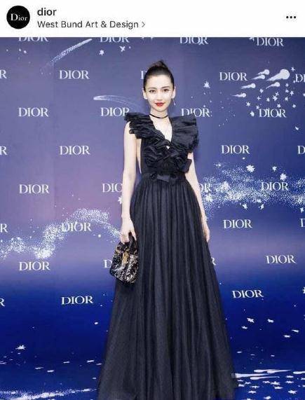 杨颖偶遇七彩祥云,兴奋拍照发动态,成亮丽风景_成功_公众_节目