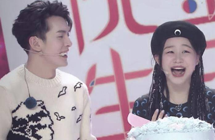 原创金靖舒奕橙恋情疑似曝光女方曾自曝有男友李佳琦成最好的朋友