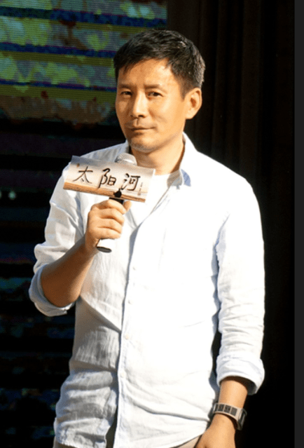 52岁的田小洁中年离婚后娶女神江珊努力多年终有了老戏骨风范