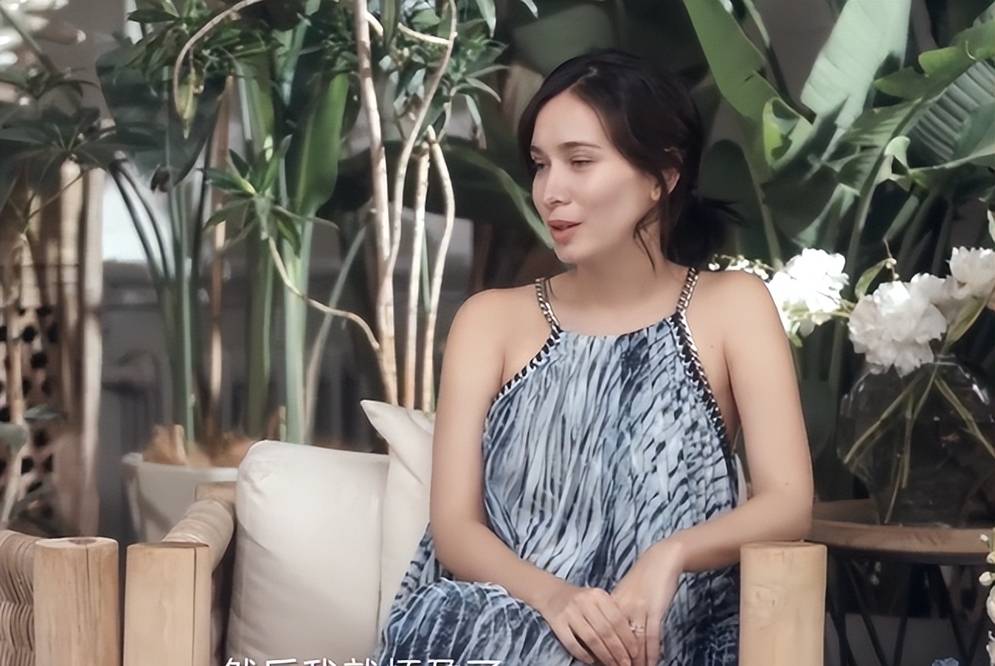 原创韩庚老婆卢靖姗孕期坚持练普拉提涂口红做美甲直言孕期也要美