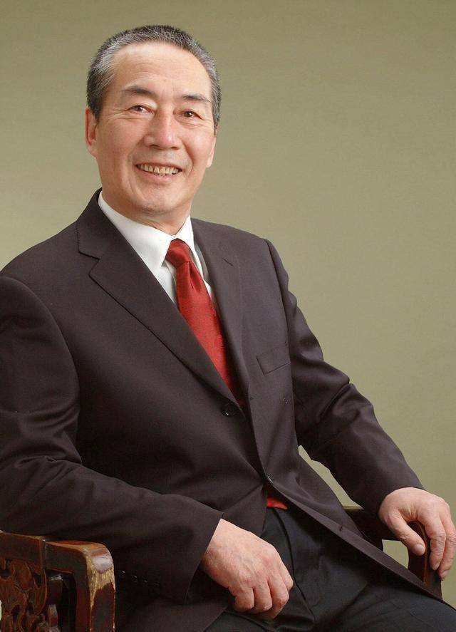 杜雨露病逝2年多,遗孀朱咏珏的选择令人泪目_哈尔滨_角色_剧本