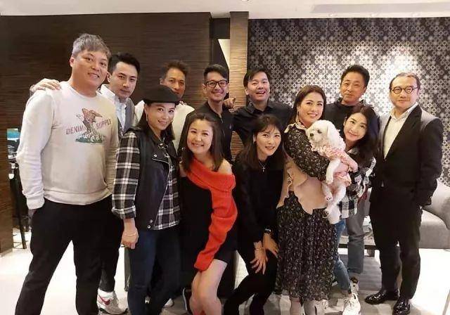 杨幂新恋情告吹,与tvb同学聚会,斯文帅气不减当年_香港_梁雪湄_照片