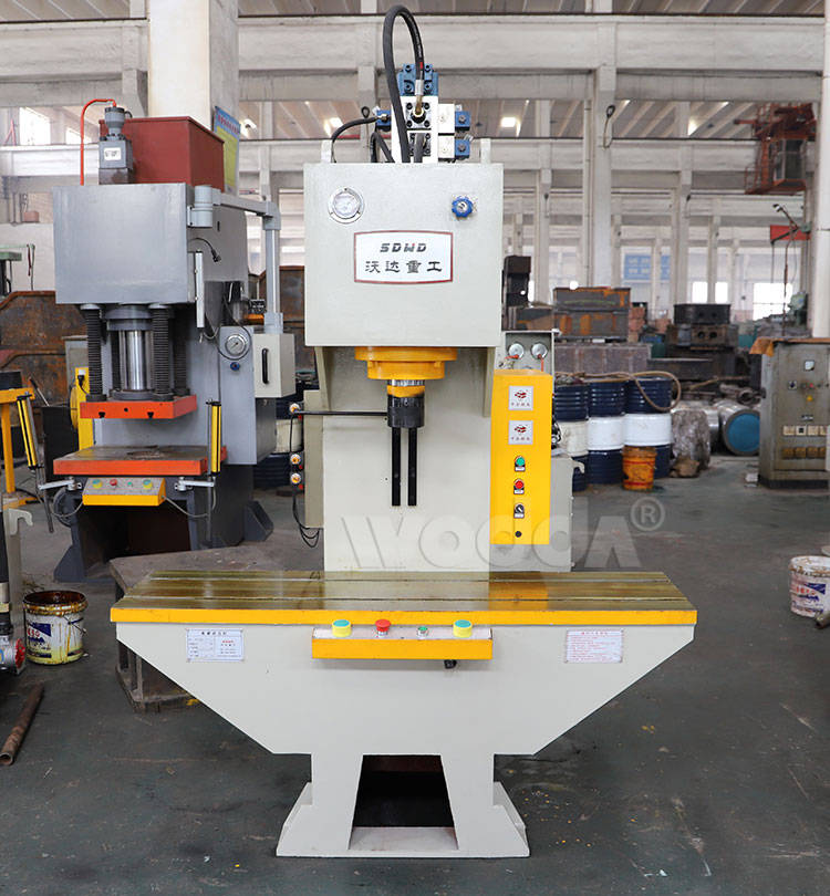 100吨单柱液压机-单臂油压机价格-山东沃达重工液压机厂家_工作_行程