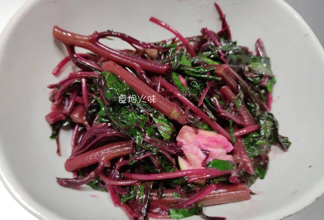 这菜不起眼营养极高被称为补血菜炒一炒清脆鲜美下饭