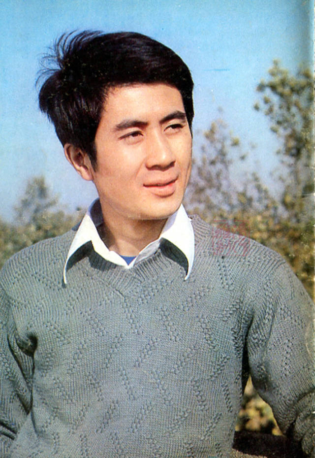 原创老照片欣赏22位电影明星80年代男神女神陈冲潘虹郭凯敏宝珣