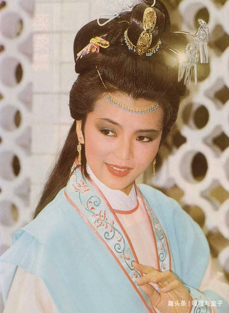 1994年,陈玉莲在一个私人聚会上认识了香港策划女导演蔡美诗,次年他们