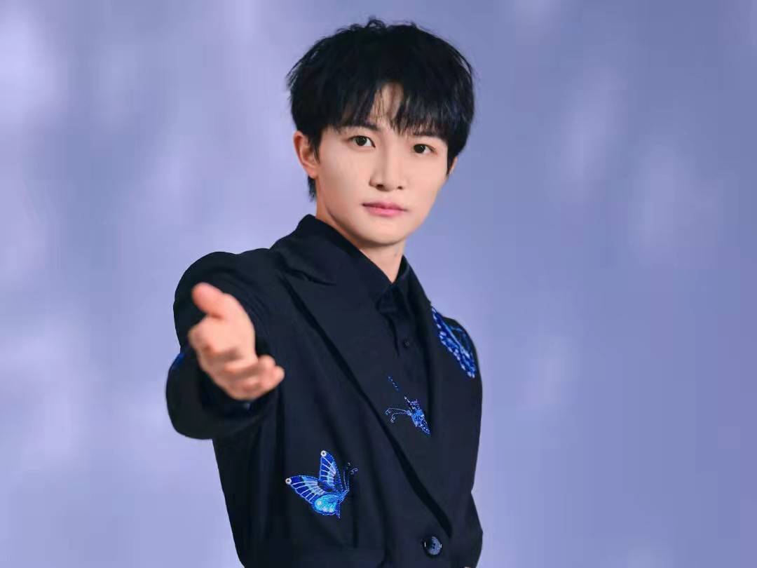 周深《大鱼》6岁了,每一滴泪水都向你流淌去,倒流回最初的相遇_尹约