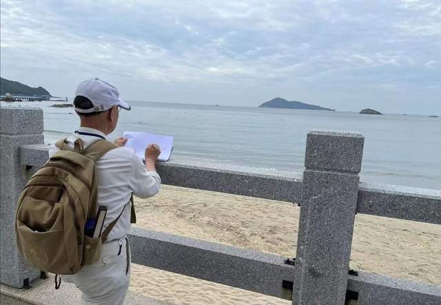 何斌奋斗百年路建功新时代专题报道和重点推荐艺术家