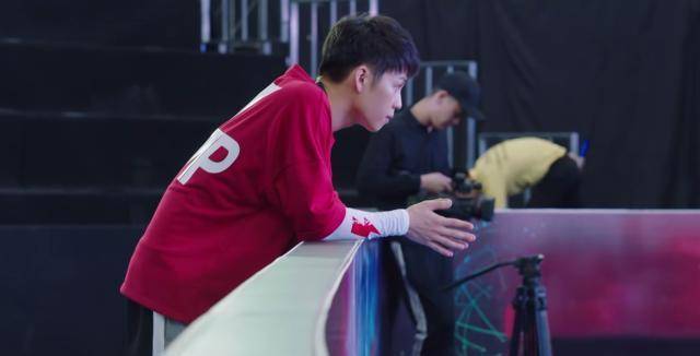 《亲爱的热爱的》:向失败者致敬_韩商言_buff_比赛