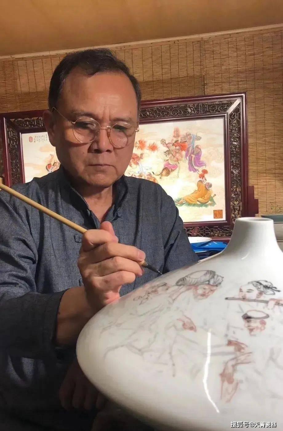 世界功勋陶瓷艺术家,中国顶级瓷画者,人瓷合一之瓷界大师