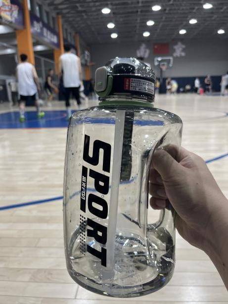 街头篮球魅力探寻富光运动水杯为热爱助力