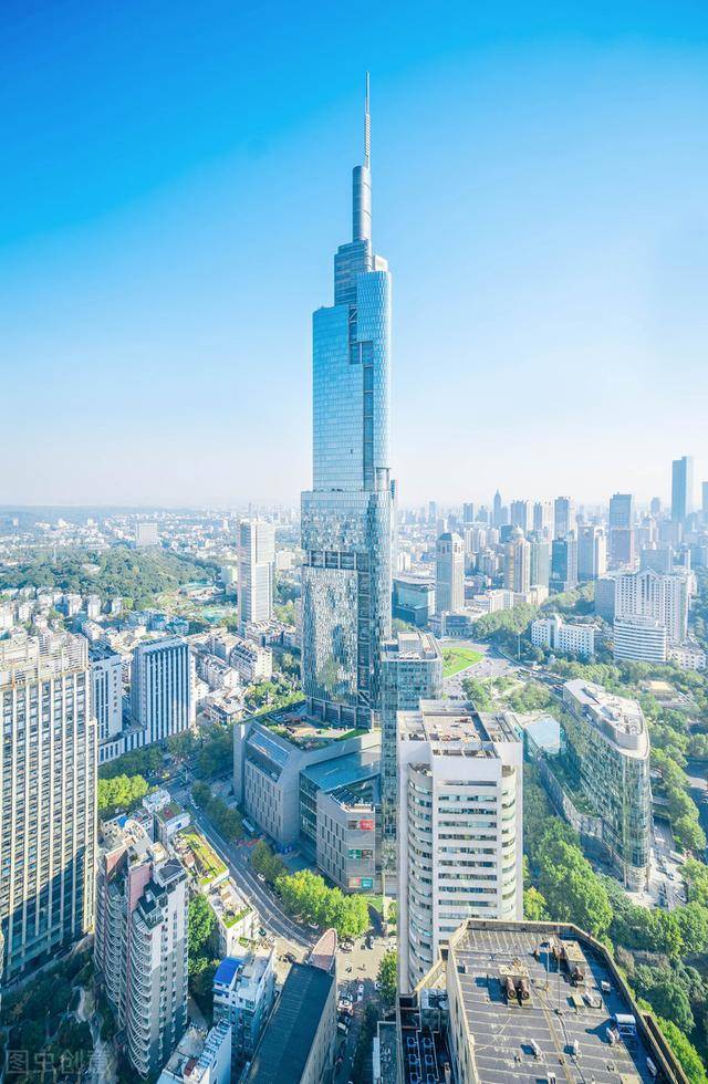 南京紫峰大厦多高图片