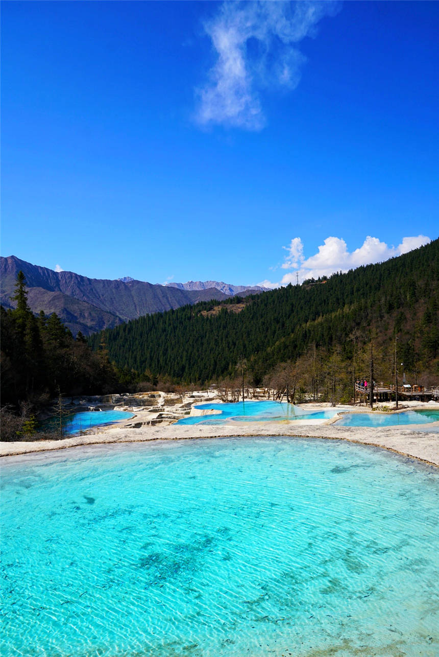 隐藏在四川阿坝的人间仙境雪山峡谷和五彩池随手一拍都超级美