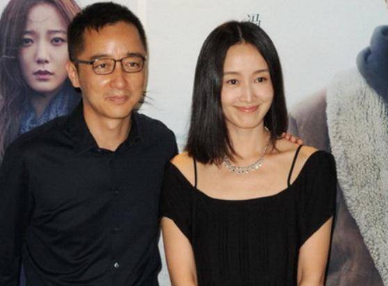 说起来赵子琪跟二婚老公结婚时也是"一地鸡毛",路金波是一家文化公司