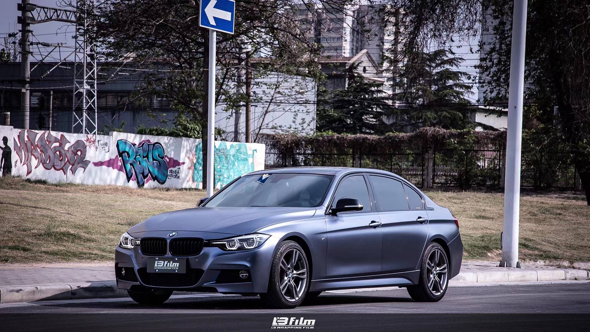 宝马3系lbfilm改色膜电光金属风暴蓝