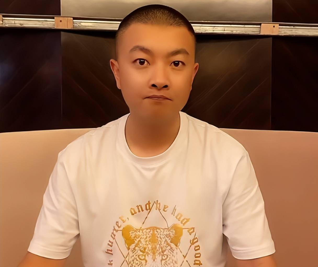 原创网红老方丈赚不到钱心态崩了连麦太原老葛主动要求演剧本