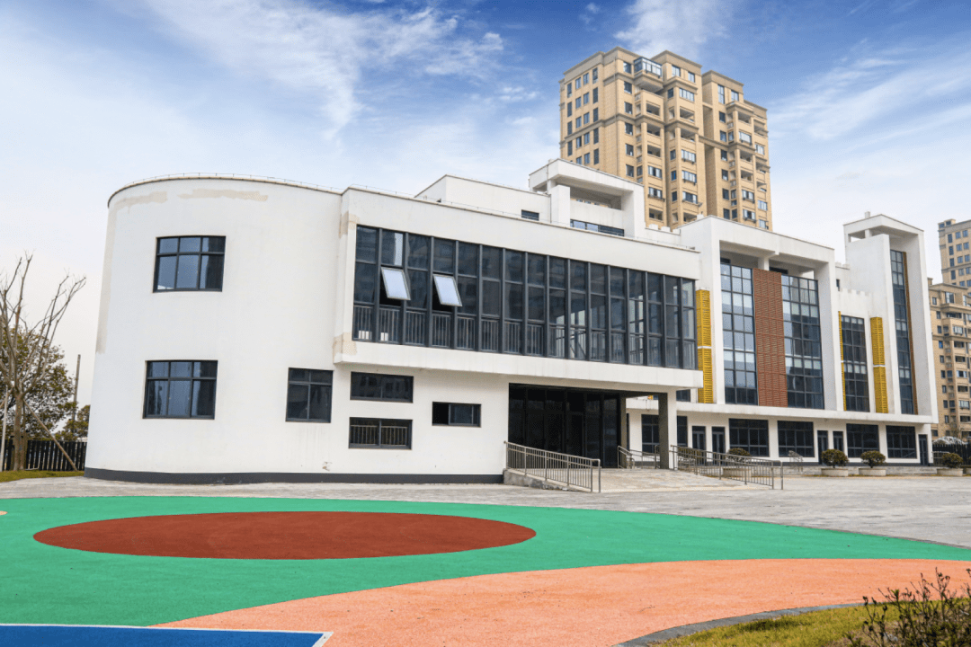 高桥实验小学或挂牌宁波市实验学校高桥分校